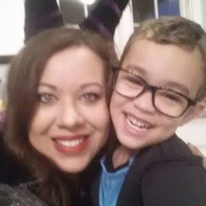 Meet your Posher, Crystal